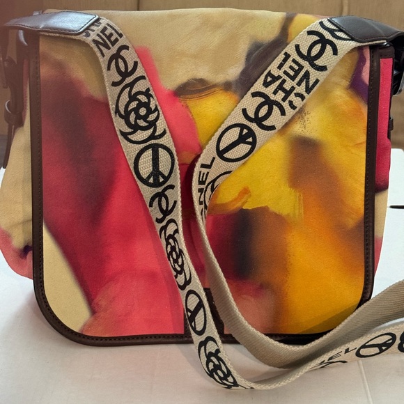 Chanel Painted Velvet Calfskin Messenger Bag - Picture 4 of 9